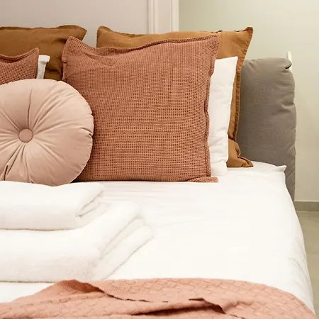 Apartment Chic 1bed Retreat In Bairro Alto *