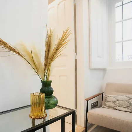 Chic 1bed Retreat In Bairro Alto *