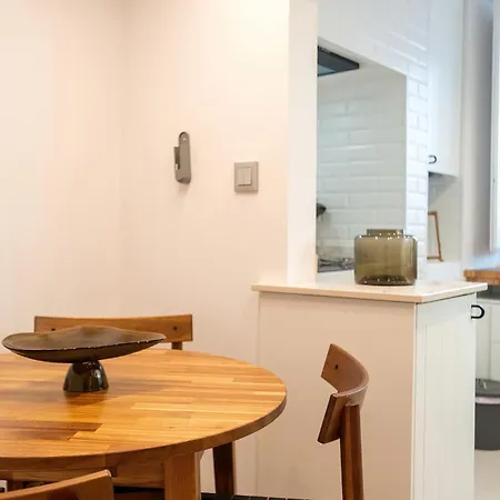 Chic 1bed Retreat In Bairro Alto *