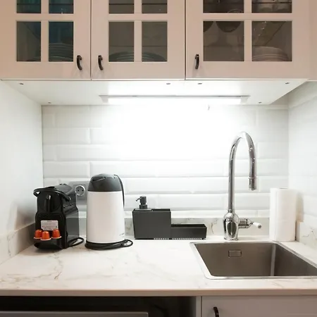 Appartement Chic 1bed Retreat In Bairro Alto
